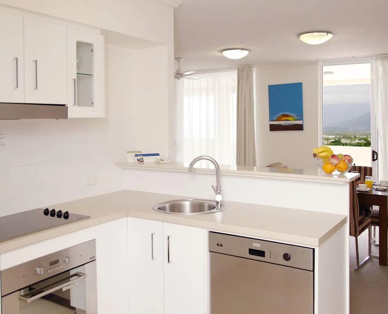 Cairns Central Plaza Apartment Hotel Official